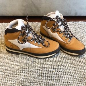 Men’s Timberland Boots// LIKE NEW CONDITION